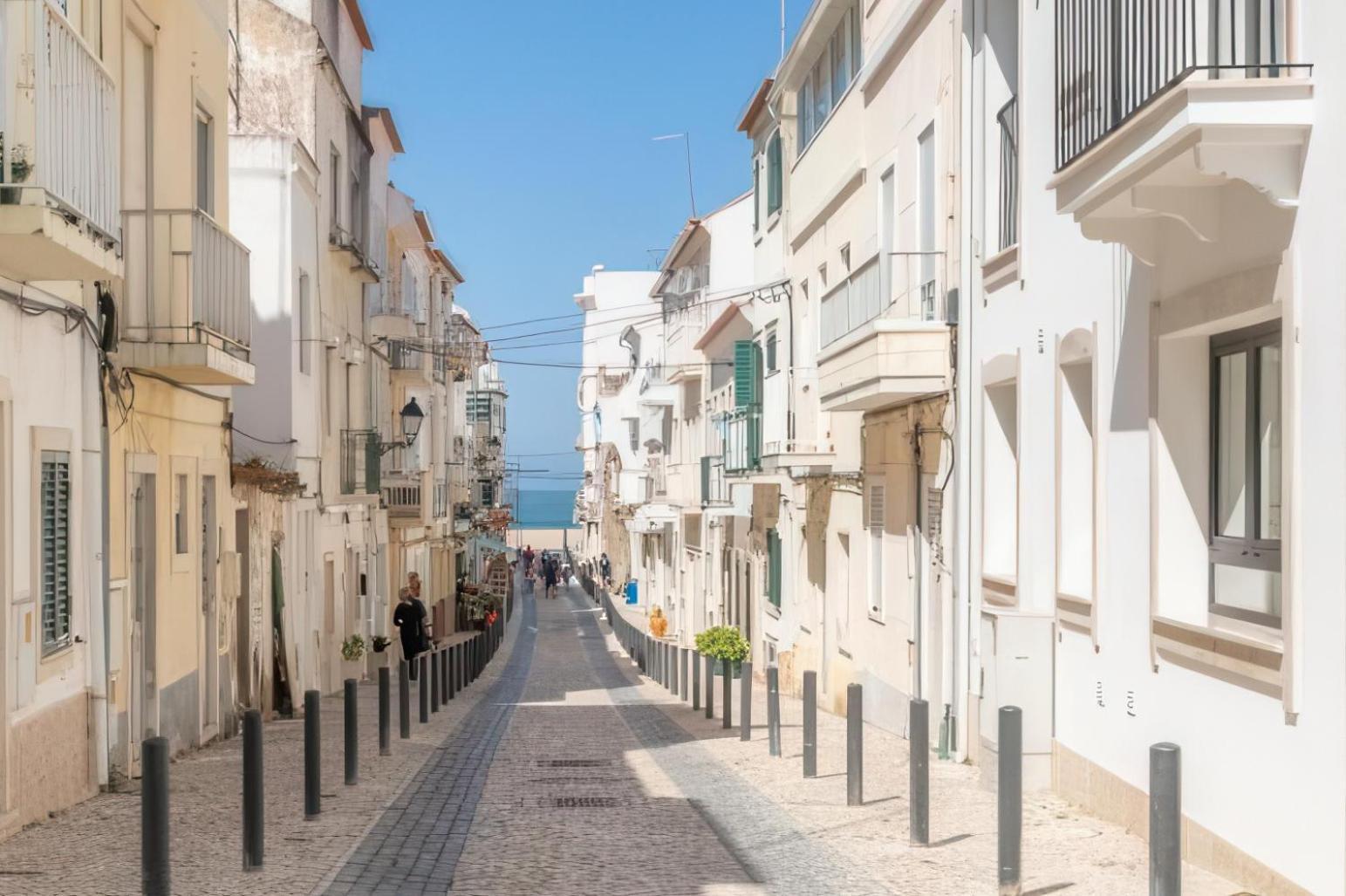House Alzira - Centro Historico Da Appartamento Nazaré